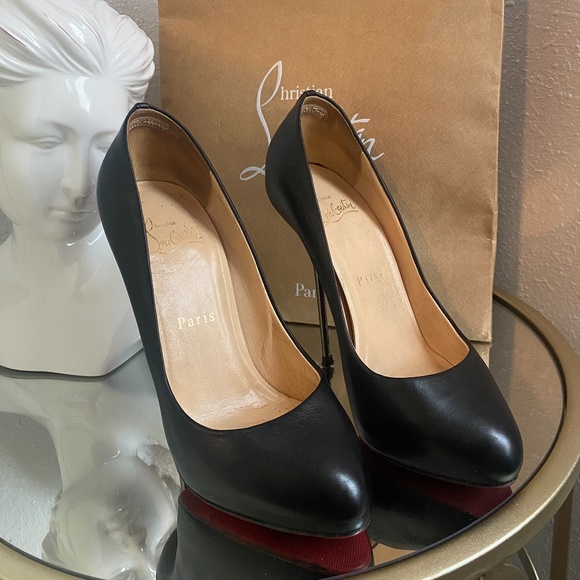 Louboutin Big lips heels - Picture 5 of 10